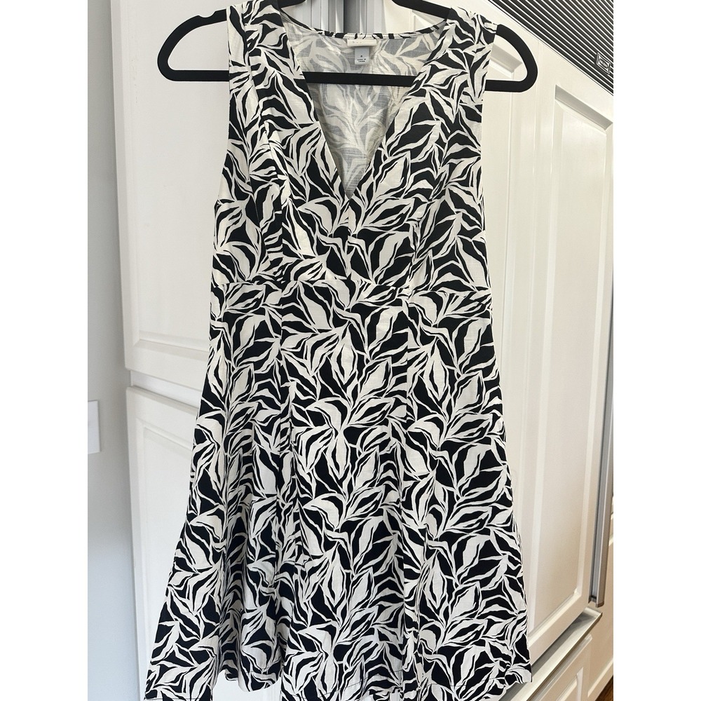 A New Day Women's Size 8 Fit & Flare Mini Dress Pockets Black White Floral Zip
